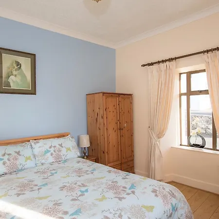 Riverview House Cong