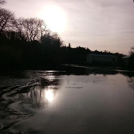 Holiday home Riverview House Cong